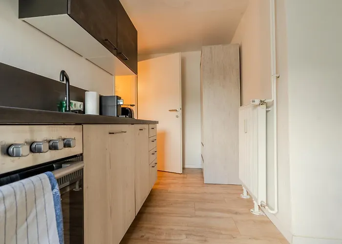 Whats-app Self-check-in - Vibrant Life In Apartamento