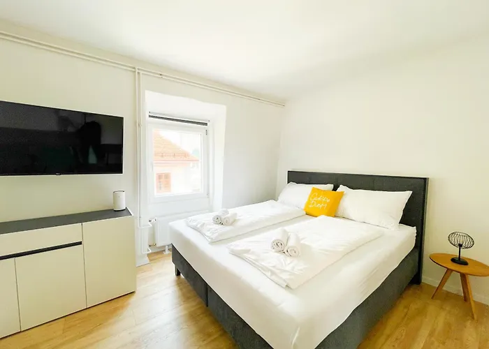 Whats-app Self-check-in - Vibrant Life In Apartamento *