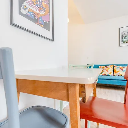 Whats-app Self-check-in - Vibrant Life In Daire Graz