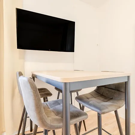 Appartement Whats-app Self-check-in - Vibrant Life In *