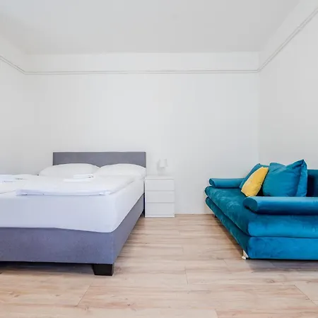 Whats-app Self-check-in - Vibrant Life In Graz