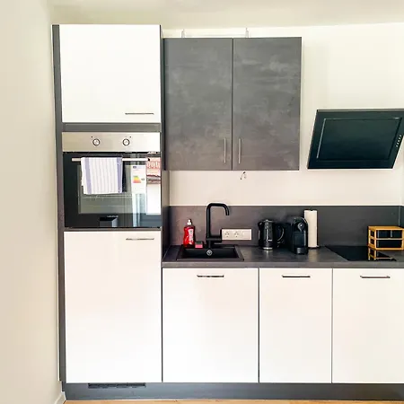 Whats-app Self-check-in - Vibrant Life In Graz