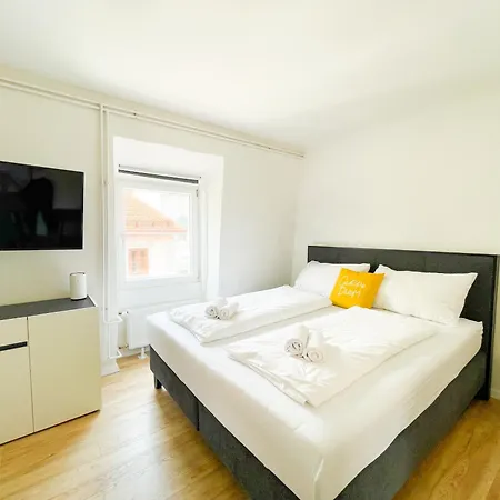 Whats-app Self-check-in - Vibrant Life In דירה *