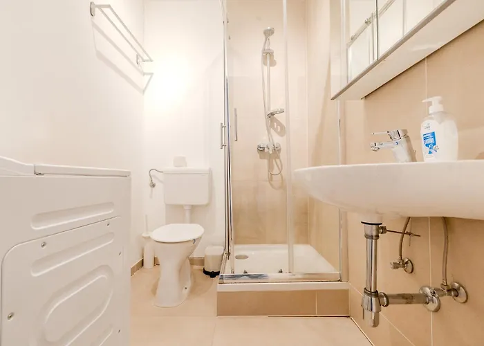 Apartament Whats-app Self-check-in - Vibrant Life In