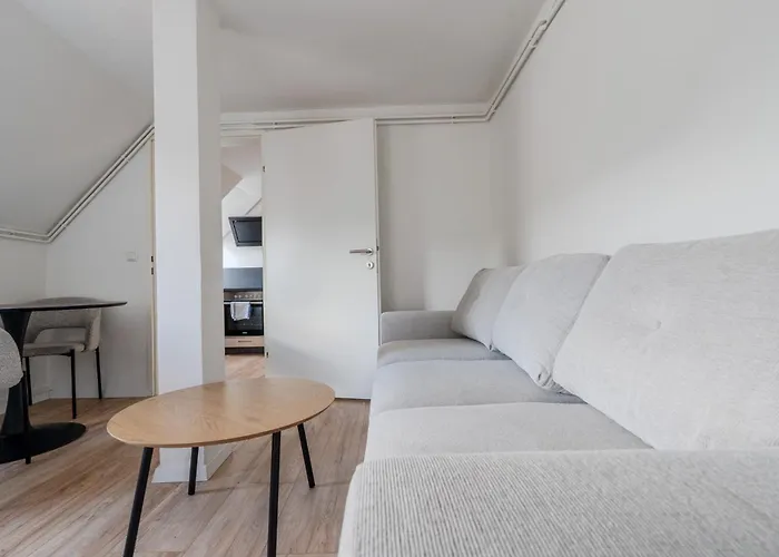 Whats-app Self-check-in - Vibrant Life In * Graz