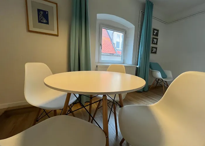 Whats-app Self-check-in - Vibrant Life In Apartament *