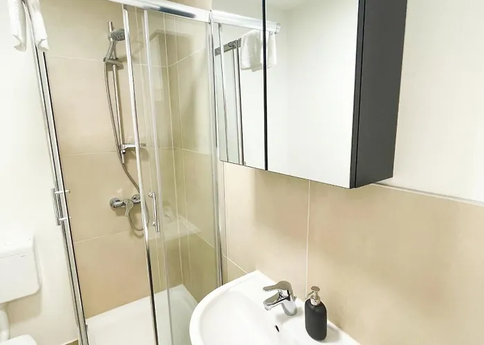 Whats-app Self-check-in - Vibrant Life In Apartament Graz